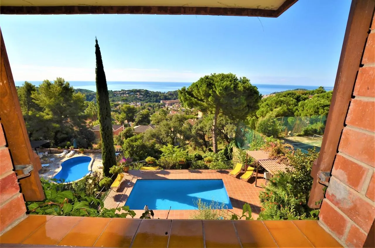Villa Flores 8 Personas Lloret De Mar Spain