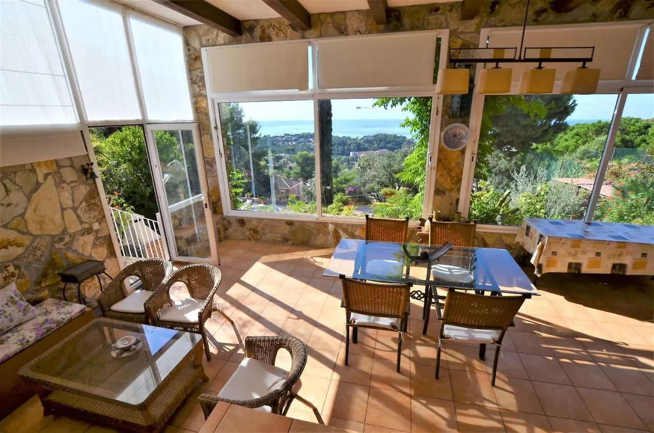 Villa Flores 8 Personas Lloret De Mar