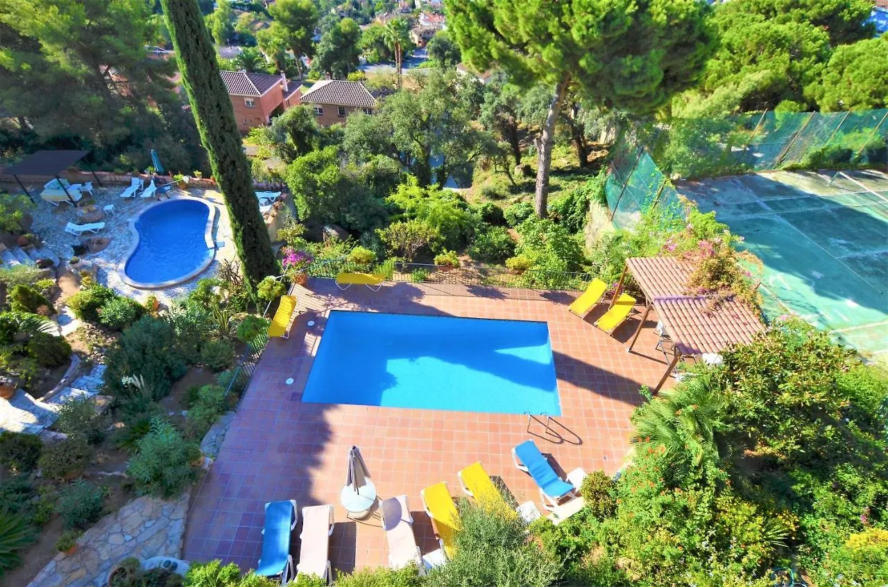 Villa Flores 8 Personas Lloret De Mar Spain