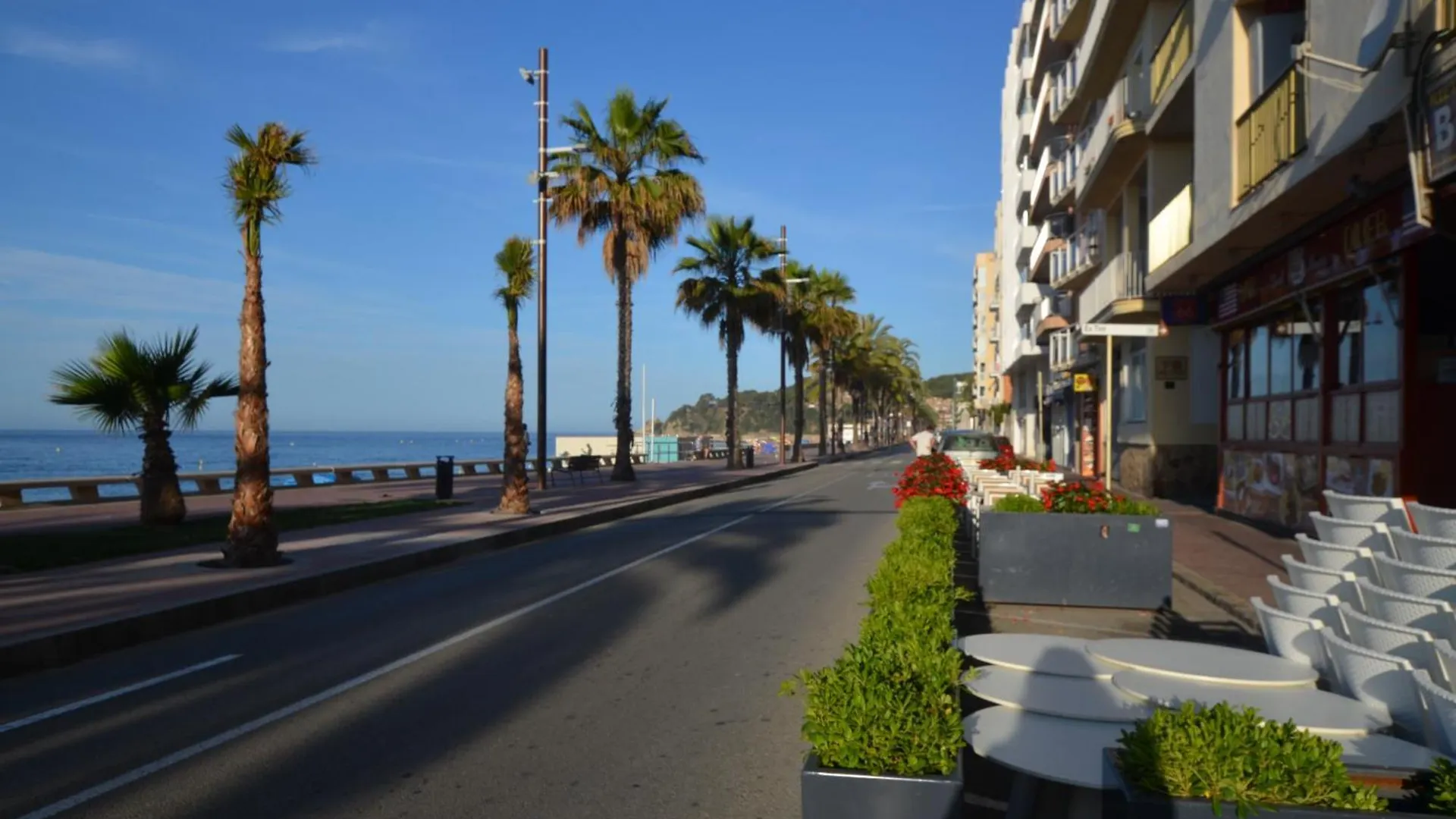 Villa Flores 8 Personas Lloret De Mar Spain